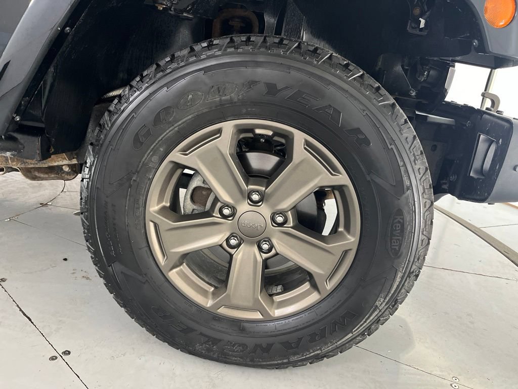 Used 2018 Jeep Wrangler Unlimited Sport AWD/4WD image 17