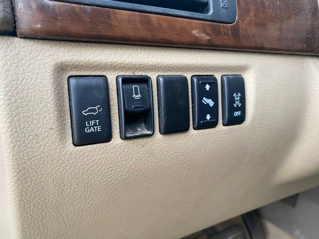 Used 2012 Nissan Armada Platinum RWD image 18