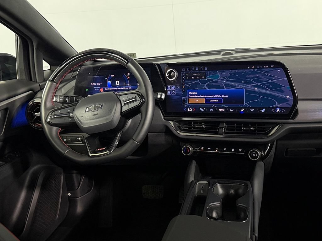 Used 2024 Chevrolet Equinox EV RS FWD image 23