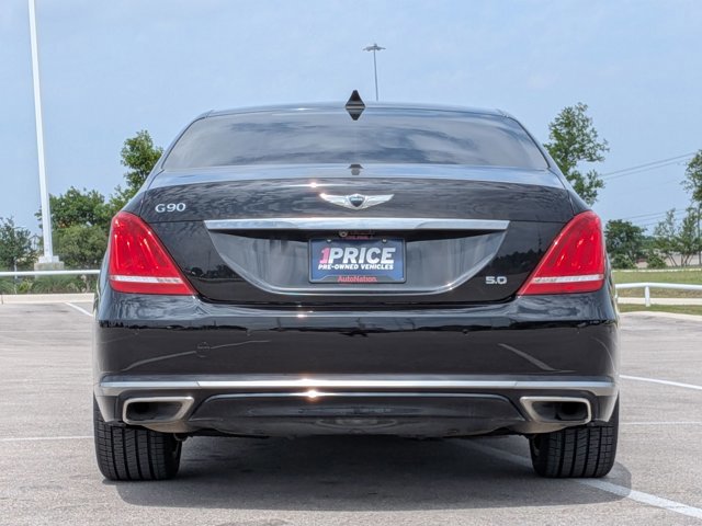 Used 2018 Genesis G90 5.0 Ultimate RWD image 4