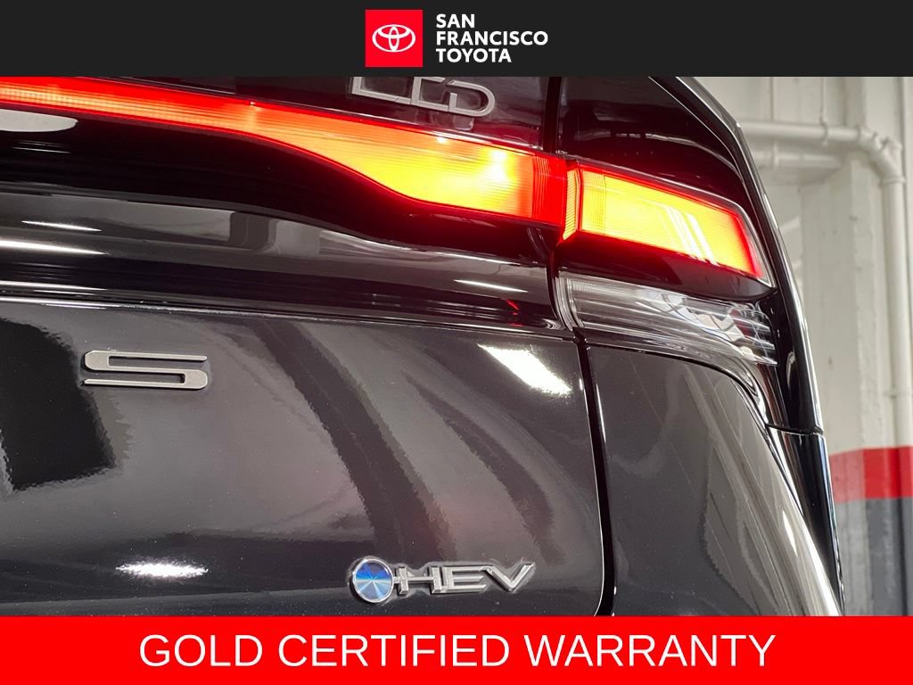 Certified 2023 Toyota Prius Limited FWD image 10