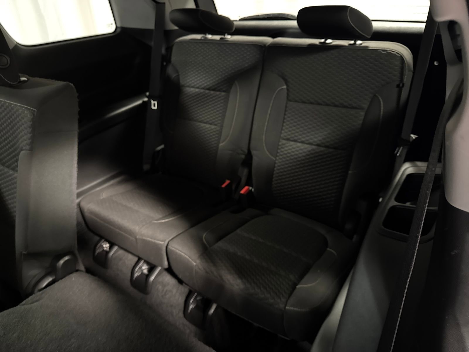 Used 2019 GMC Acadia SLE image 30