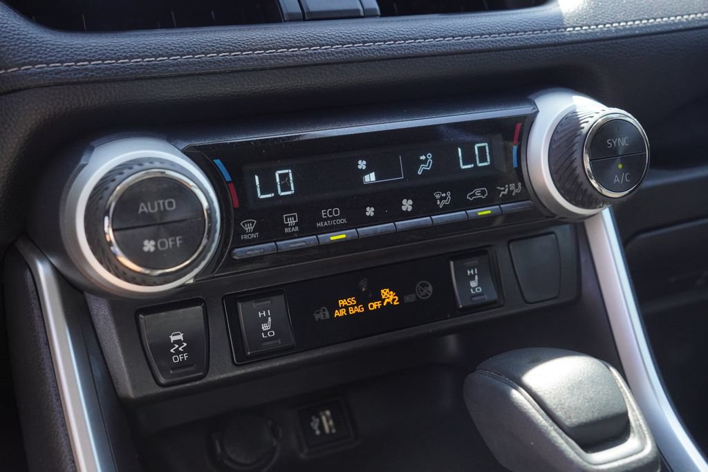 Used 2023 Toyota RAV4 XLE w/ Convenience Package AWD/4WD image 27