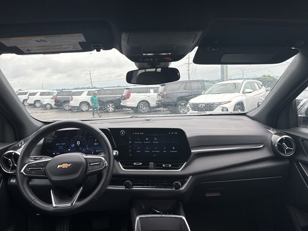 Used 2026 Chevrolet Equinox LT FWD image 18