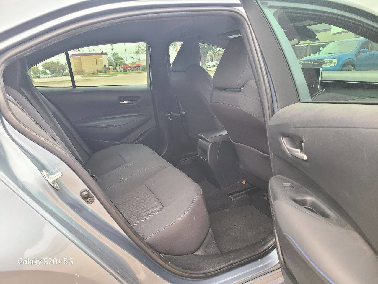 Used 2020 Toyota Corolla SE FWD image 18