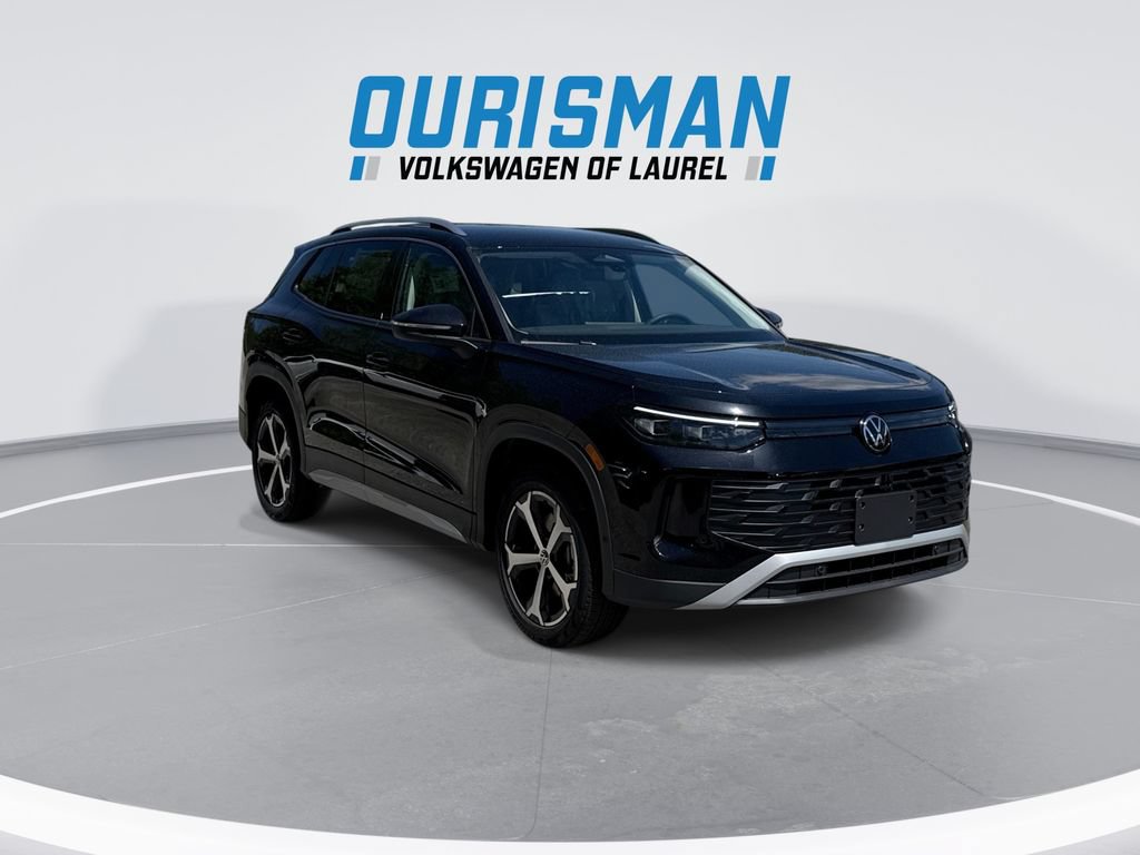 New 2026 Volkswagen Tiguan SE R-Line AWD/4WD image 2