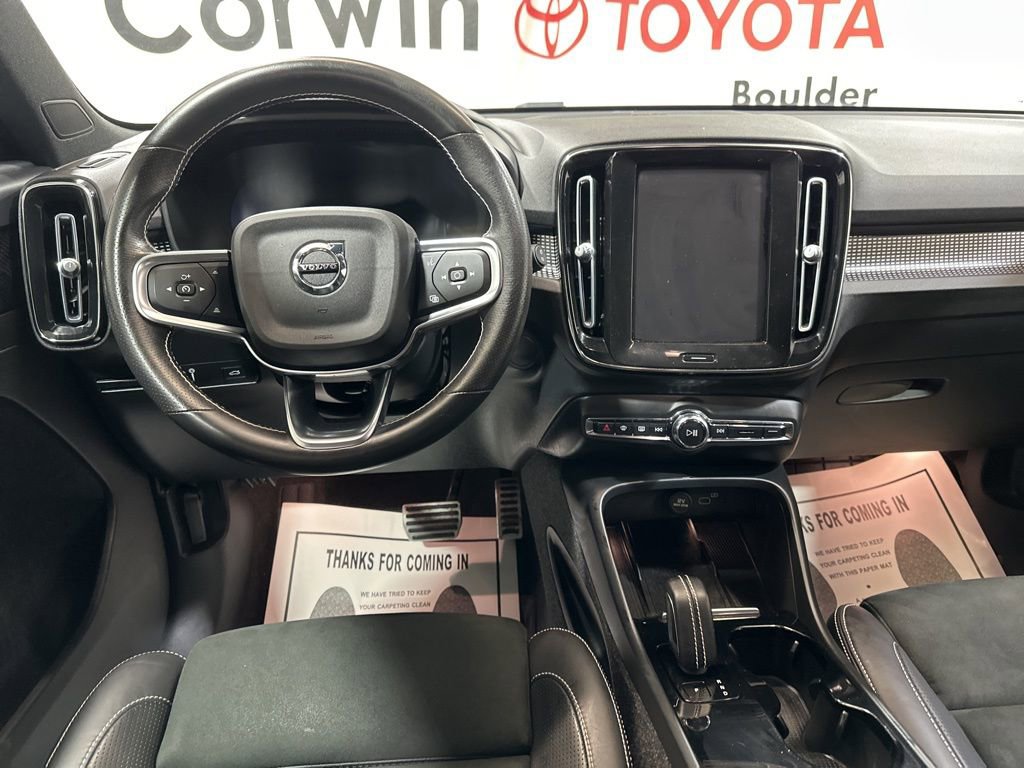 Used 2021 Volvo XC40 P8 Recharge image 22