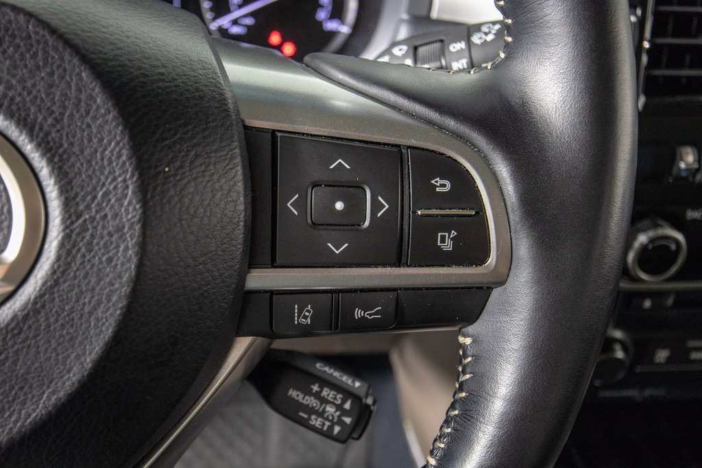 Used 2023 Lexus GX 460 Luxury image 23