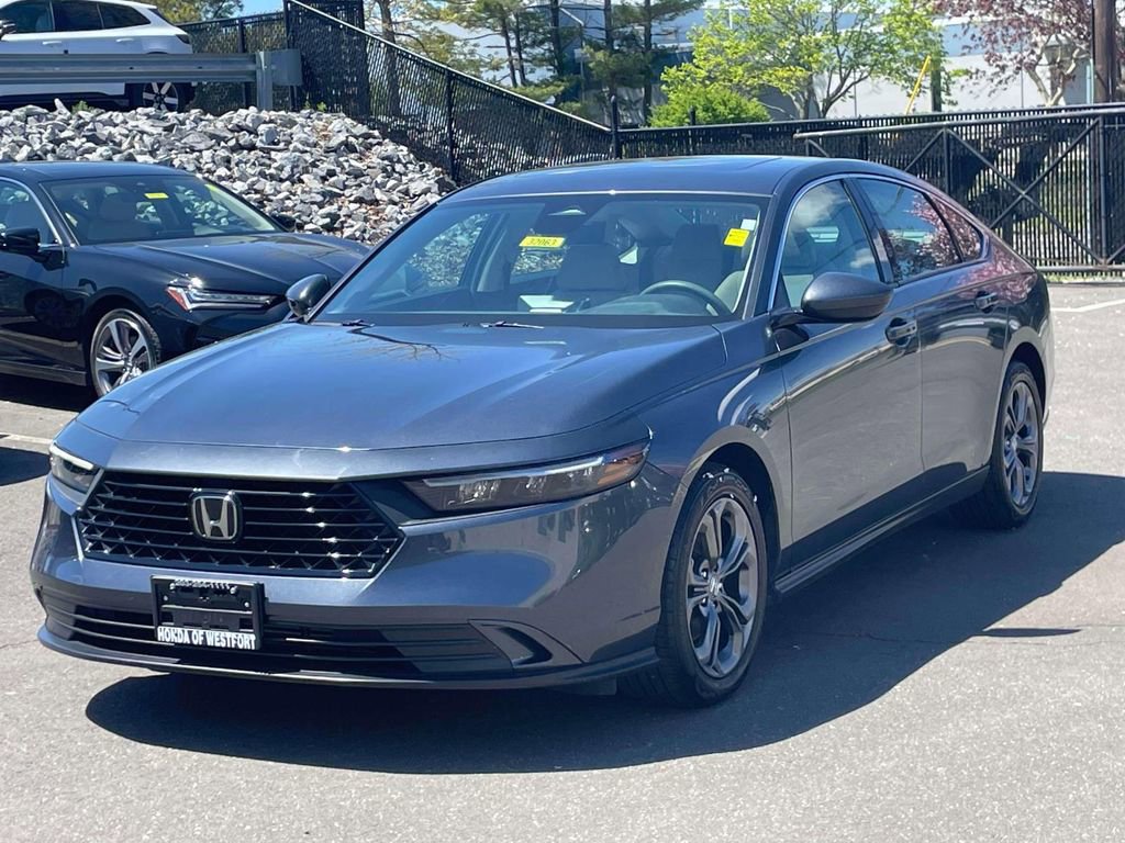 Certified 2023 Honda Accord EX image 3