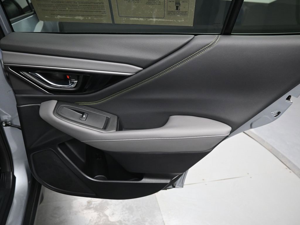 Used 2025 Subaru Outback Onyx Edition XT image 34