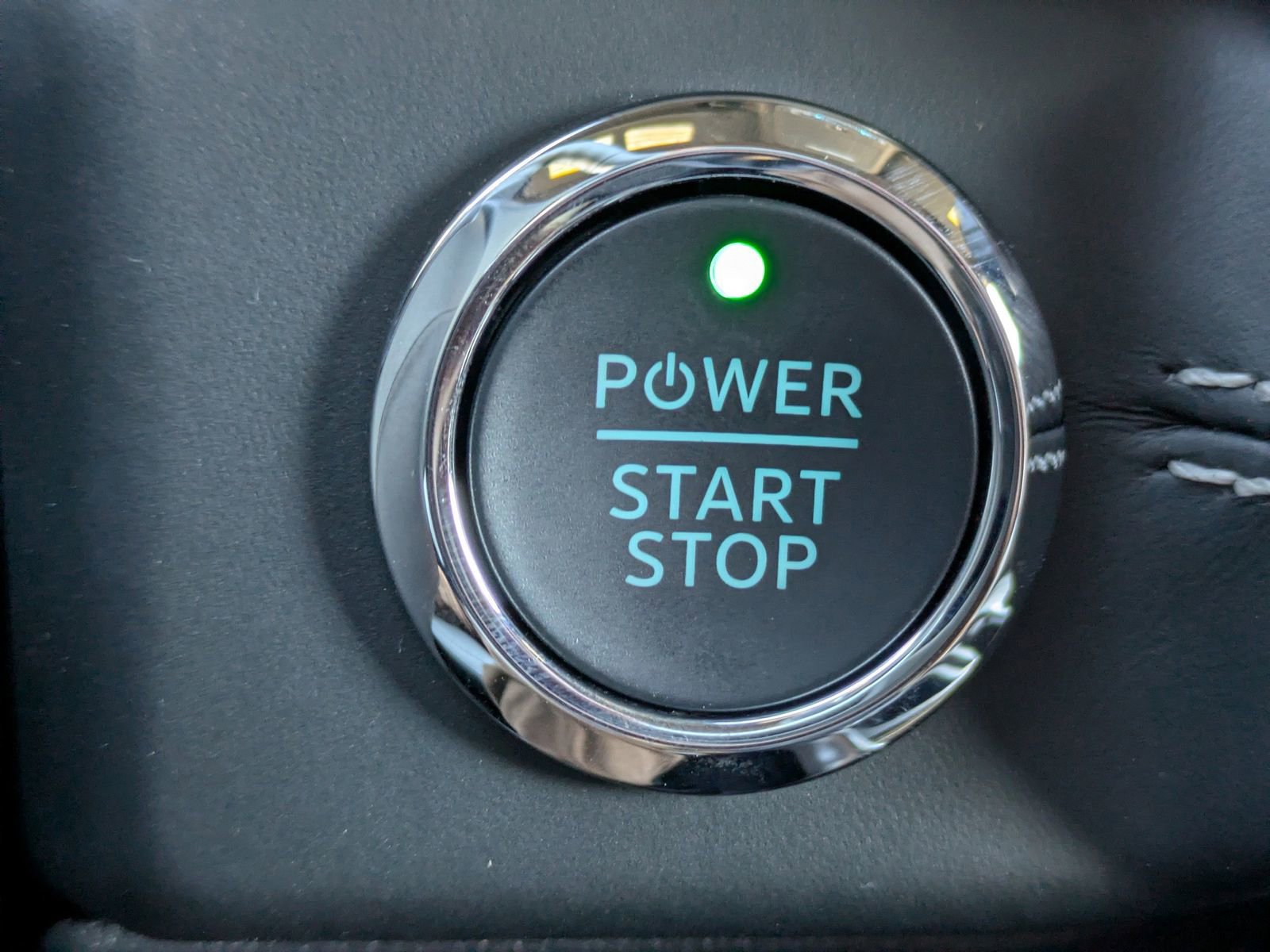 New 2025 Ford F150 Lightning Platinum image 32