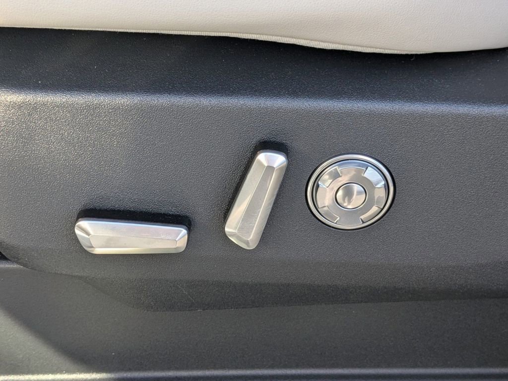 New 2026 Lincoln Navigator Reserve image 21