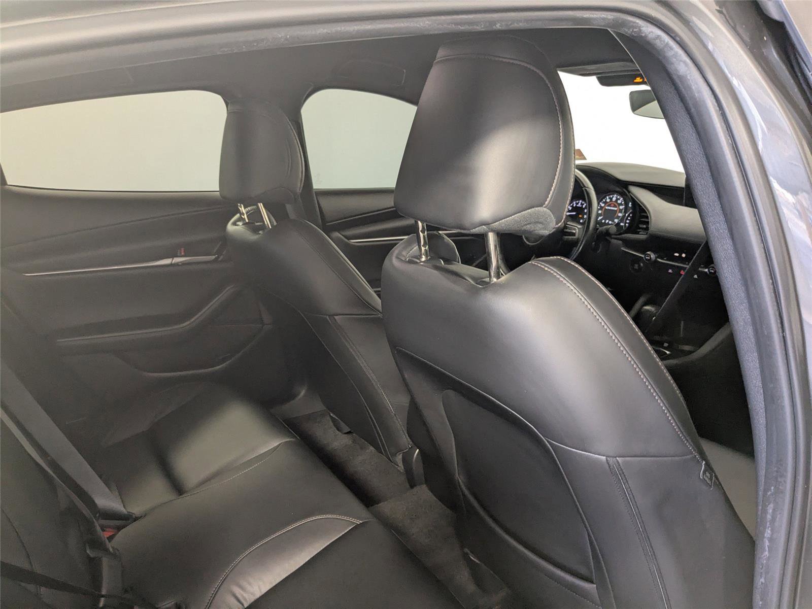 Used 2023 MAZDA MAZDA3 s image 24