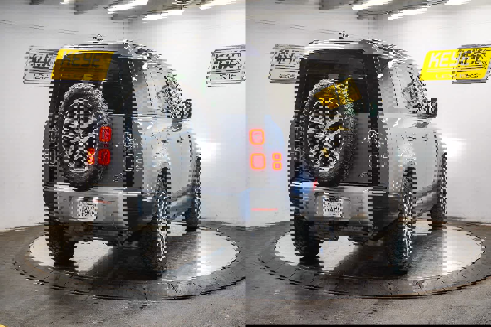 Used 2020 Land Rover Defender 110 HSE image 4