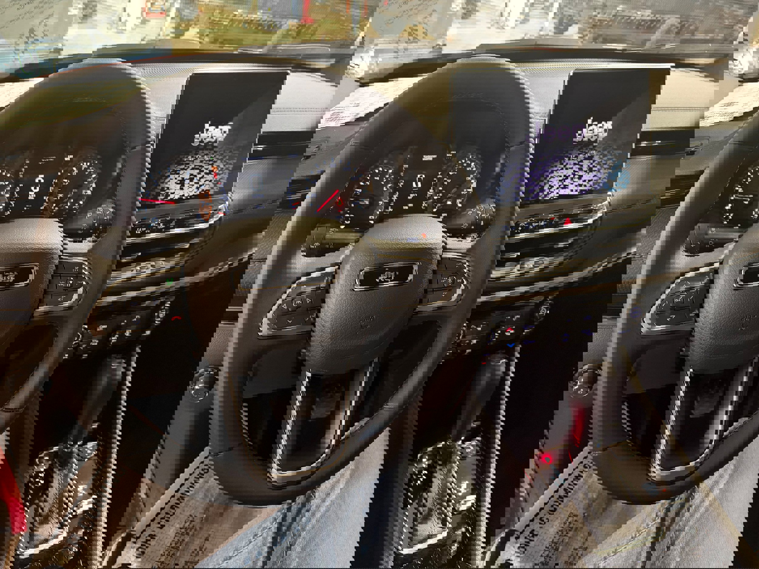 New 2026 Jeep Compass Latitude image 25