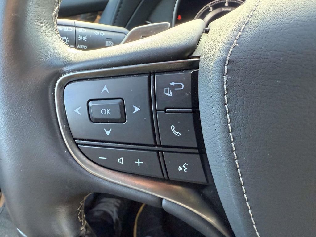 Used 2022 Lexus LS 500 AWD image 22