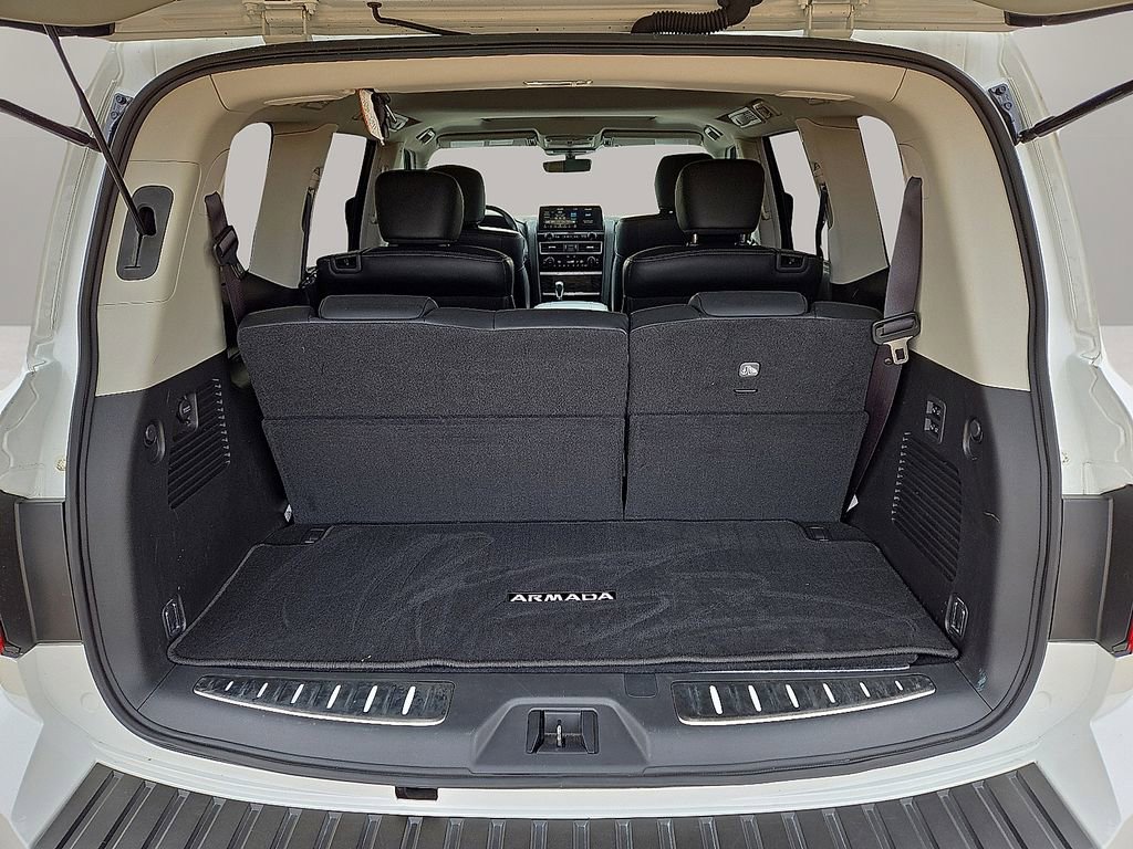 Used 2024 Nissan Armada Platinum w/ Captain's Chairs Package image 14