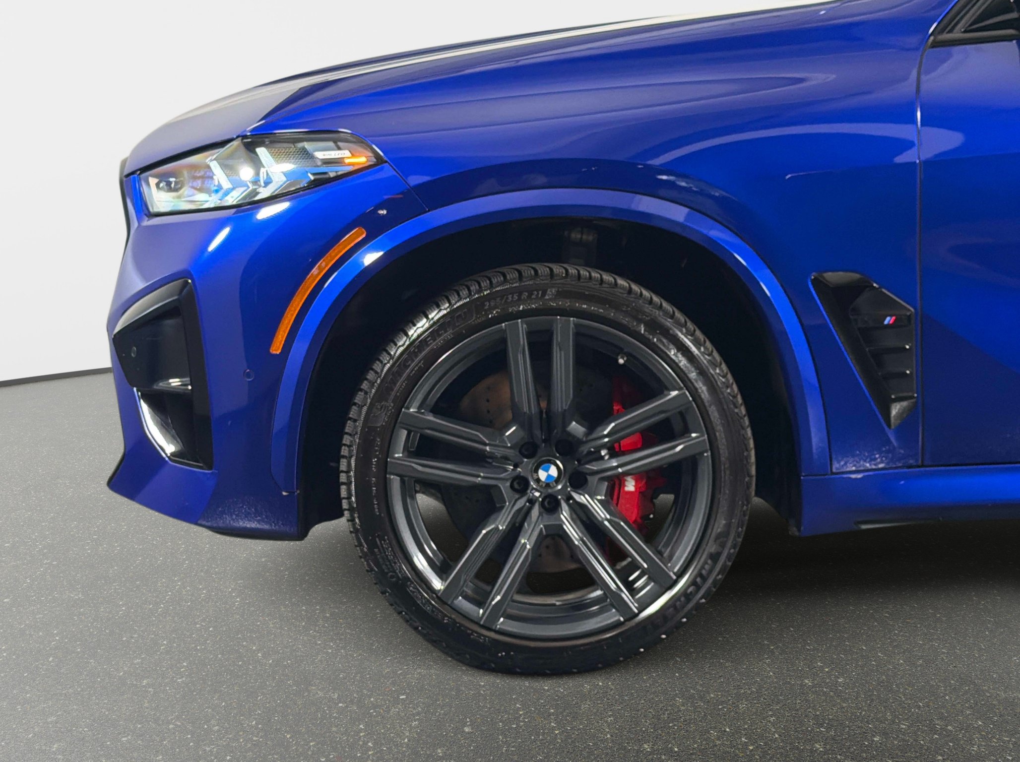 Used 2025 BMW X5 M Competition AWD/4WD image 12