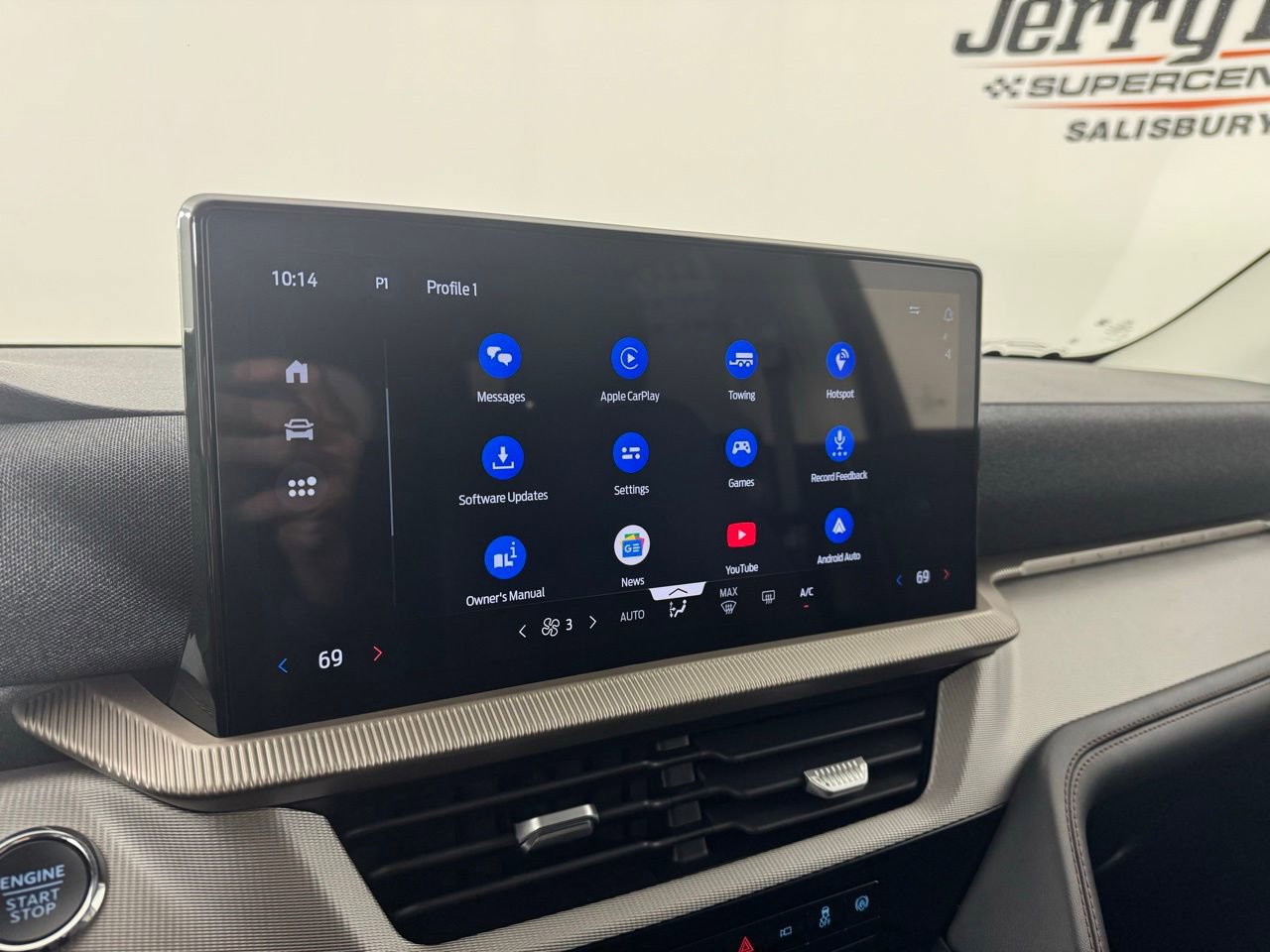 Used 2026 Ford Explorer Active RWD image 18