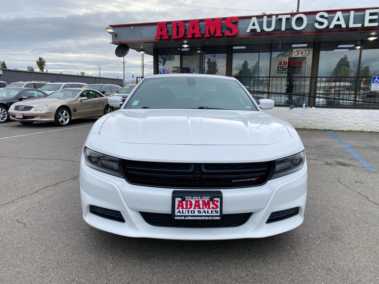 Used 2019 Dodge Charger SXT image 8