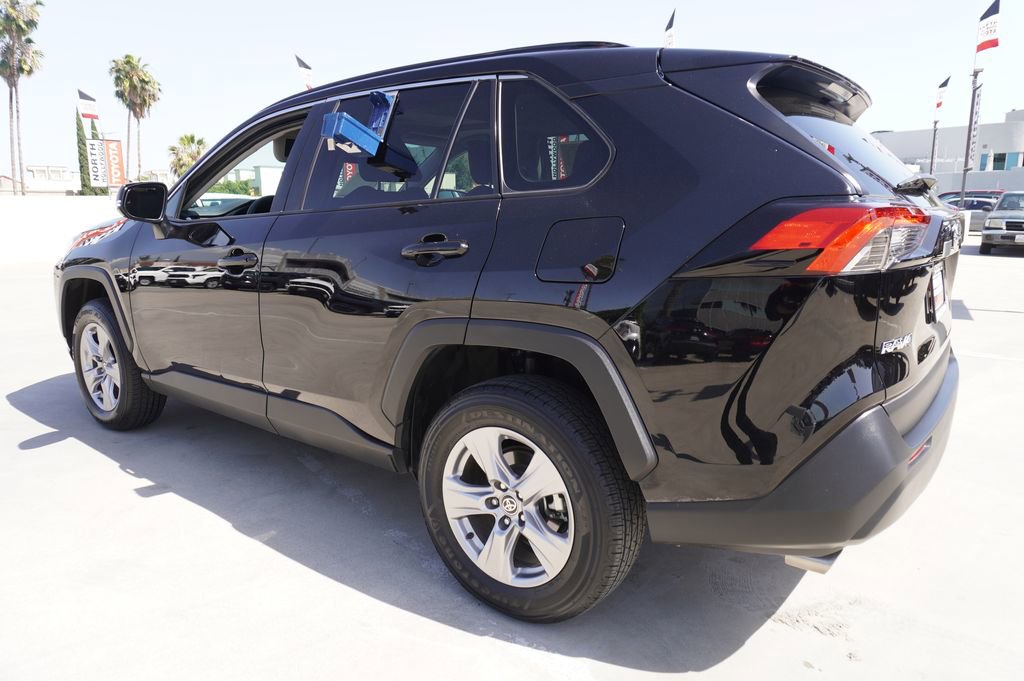 Certified 2025 Toyota RAV4 XLE w/ Convenience Package AWD/4WD image 5