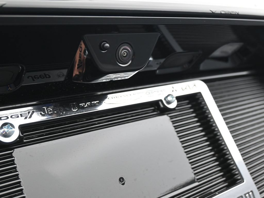 New 2026 Jeep Grand Wagoneer L Summit AWD/4WD image 40