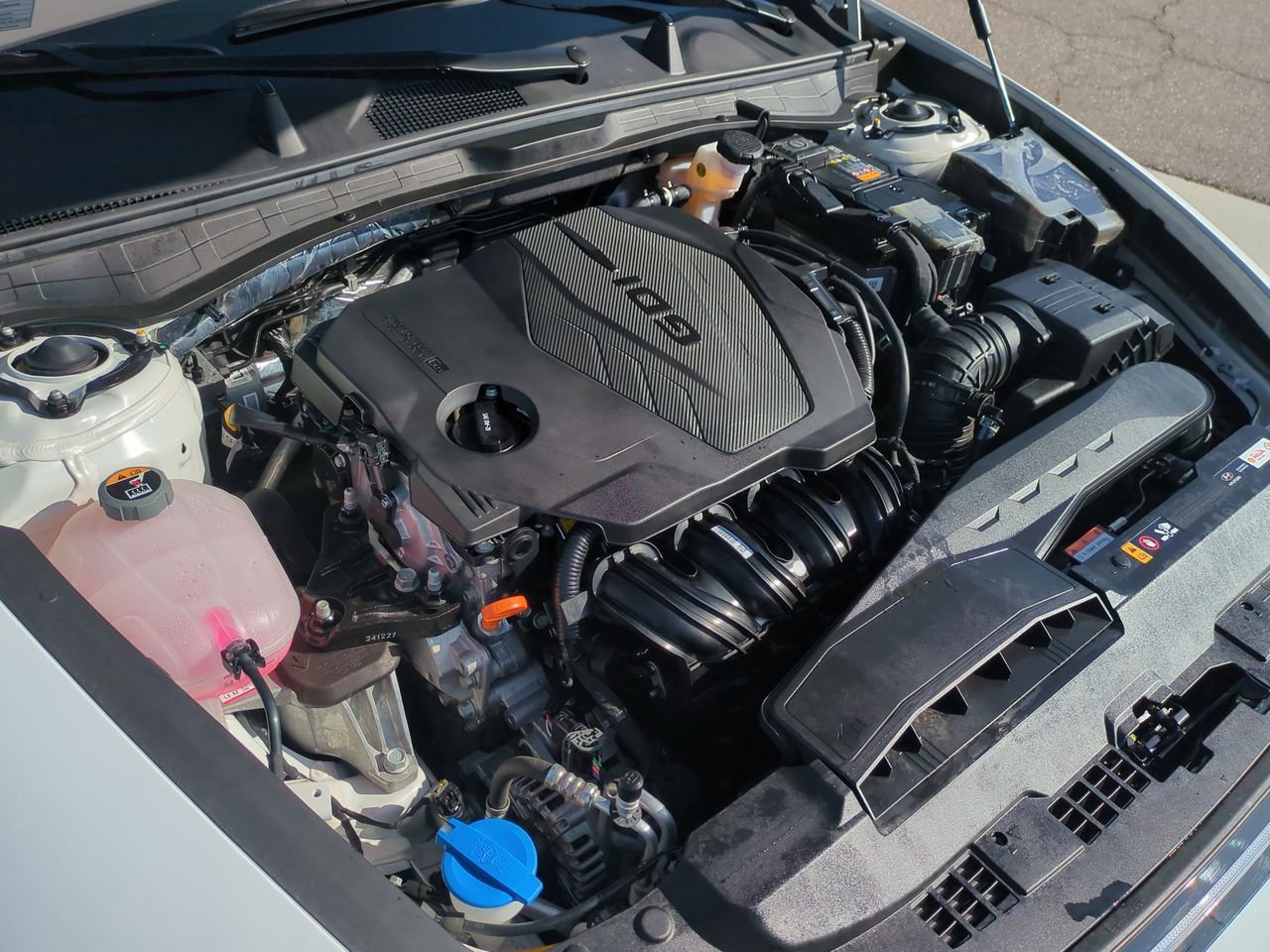 Used 2025 Hyundai Sonata SEL FWD image 28