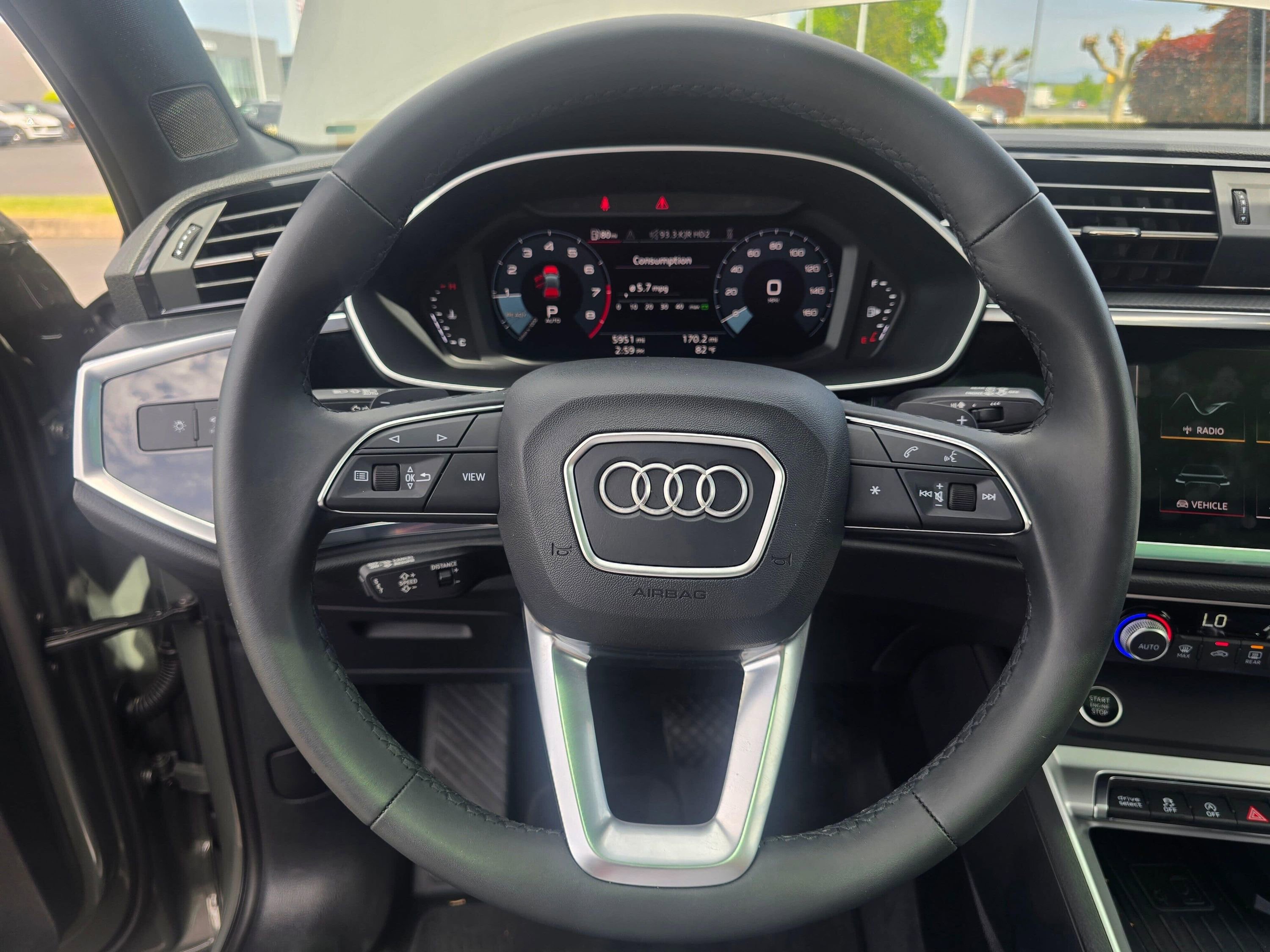 Certified 2025 Audi Q3 2.0T Premium w/ Convenience Package AWD/4WD image 13