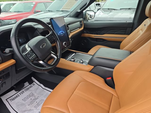 Used 2024 Ford Expedition Platinum AWD/4WD image 19