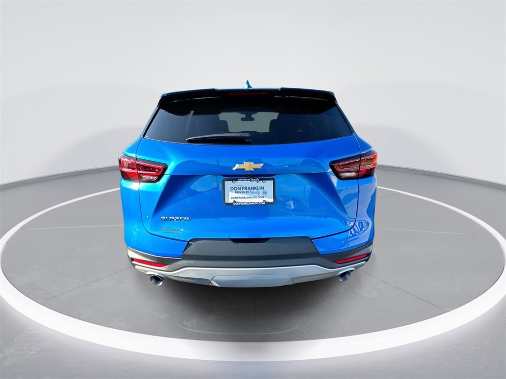 Used 2024 Chevrolet Blazer LT image 7