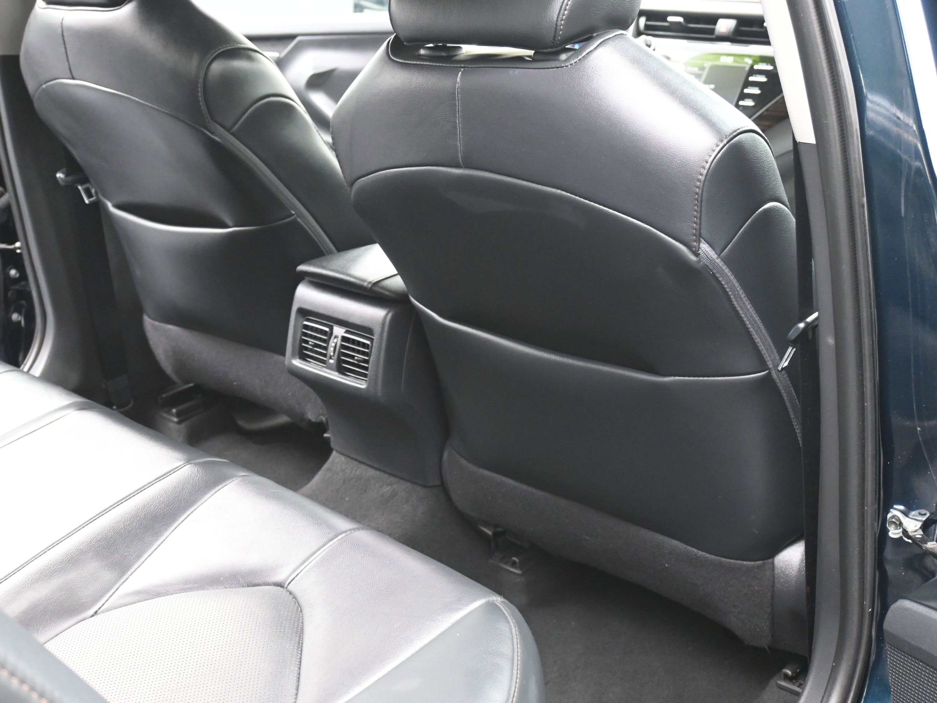 Used 2020 Toyota Camry XLE image 24