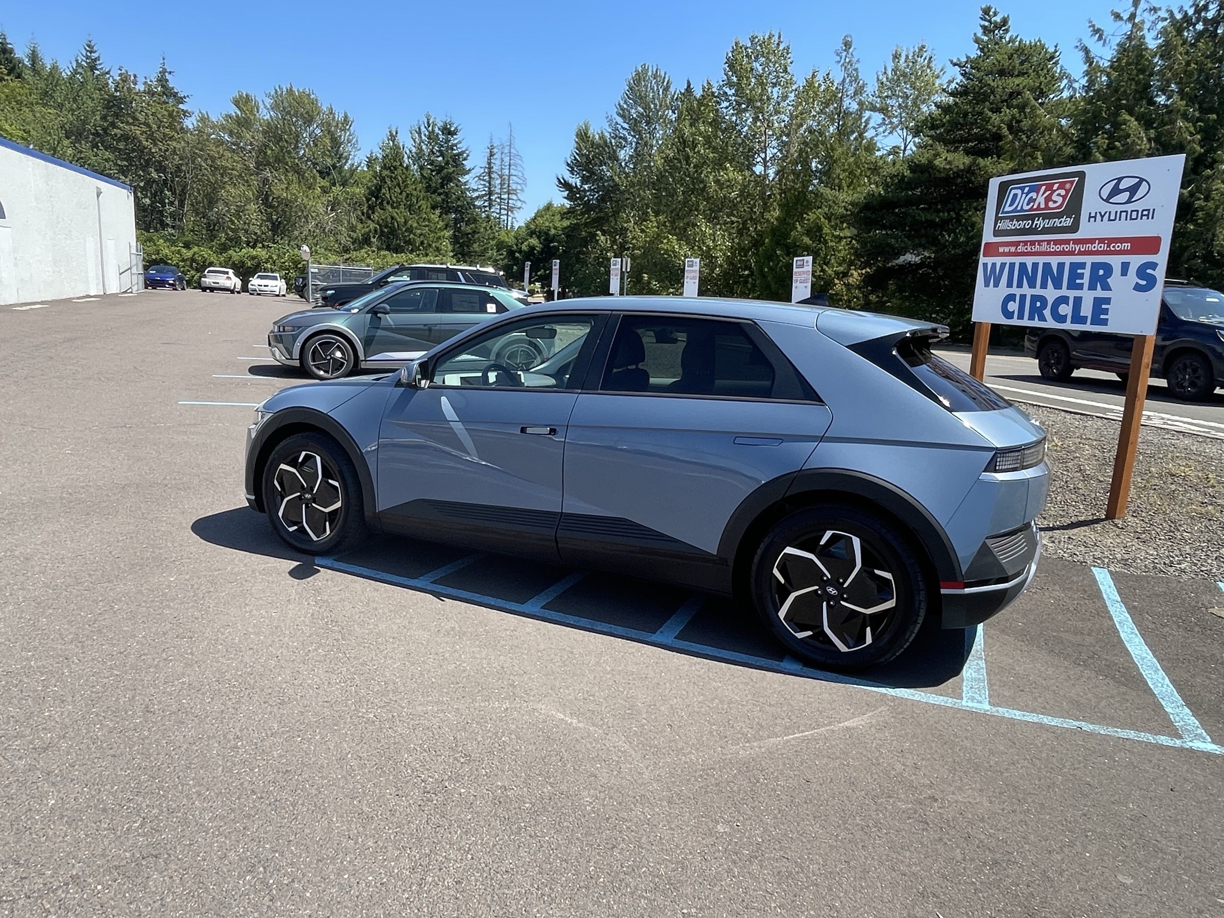 Certified 2022 Hyundai Ioniq 5 SEL AWD/4WD image 3