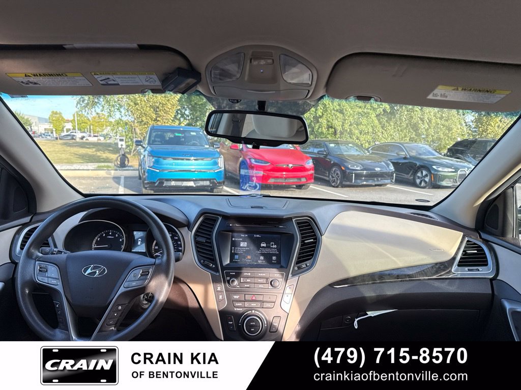 Used 2017 Hyundai Santa Fe Sport FWD image 17