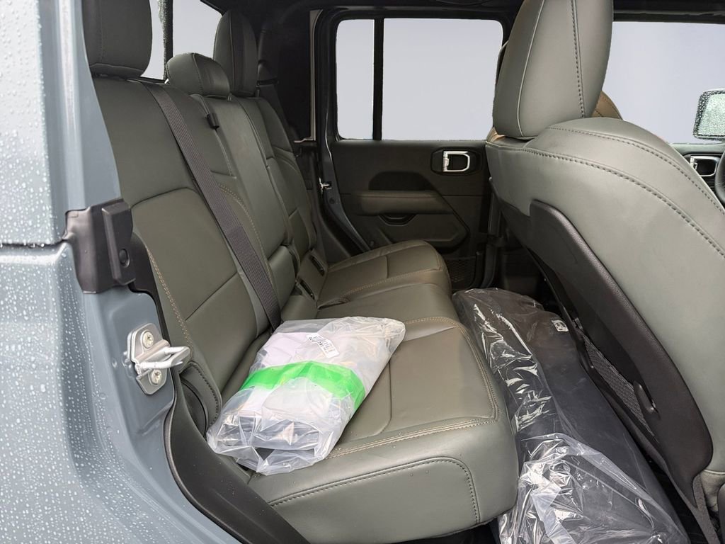 New 2026 Jeep Gladiator Mojave image 11