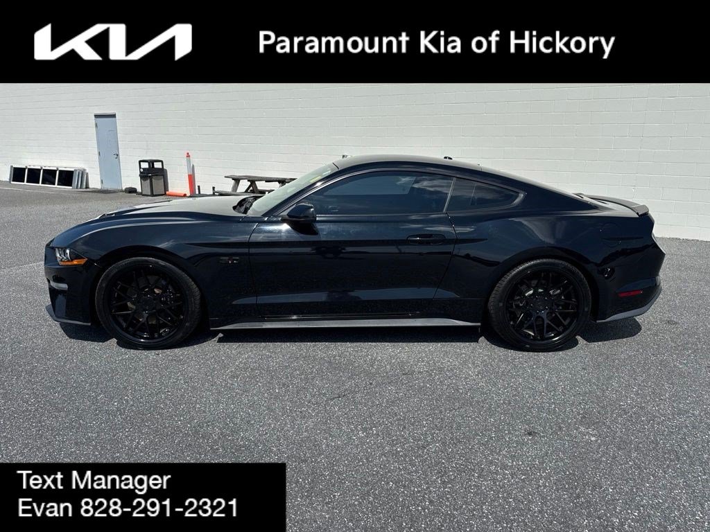 Used 2018 Ford Mustang GT Premium w/ Safe & Smart Package RWD image 4
