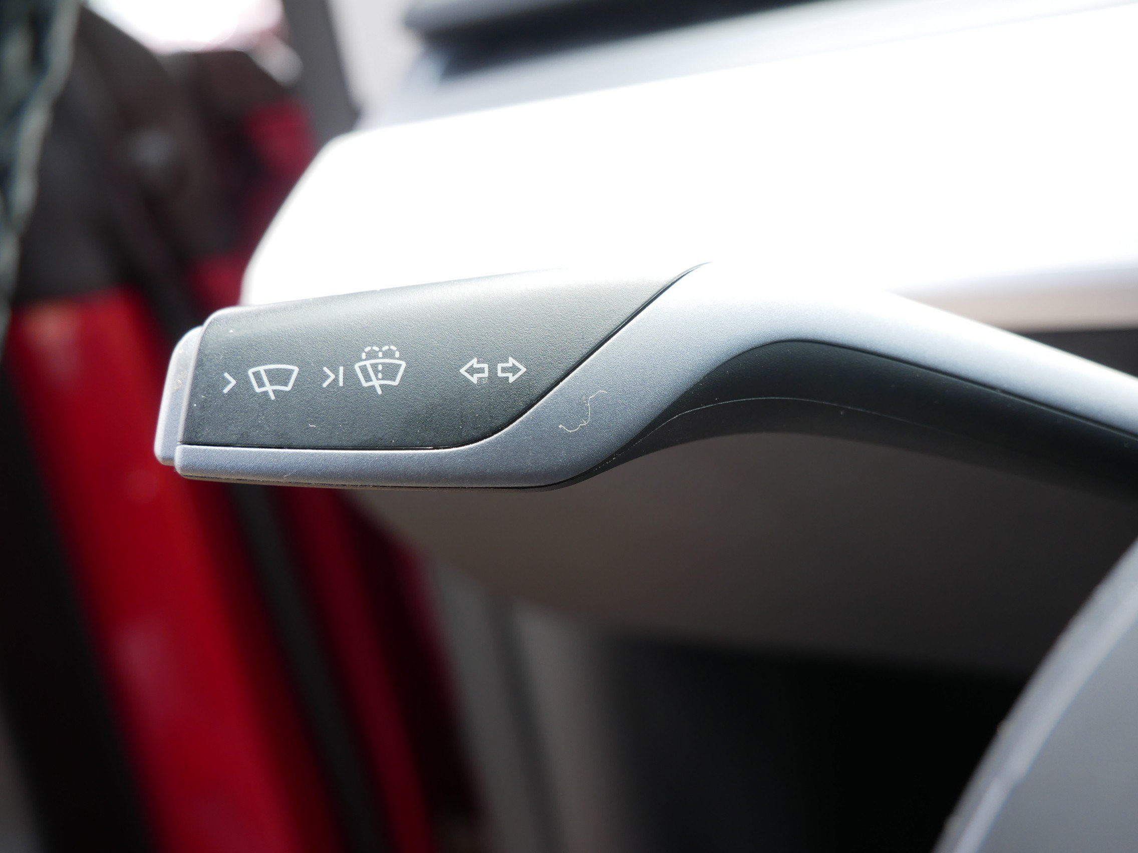 Used 2021 Tesla Model Y Long Range AWD/4WD image 26