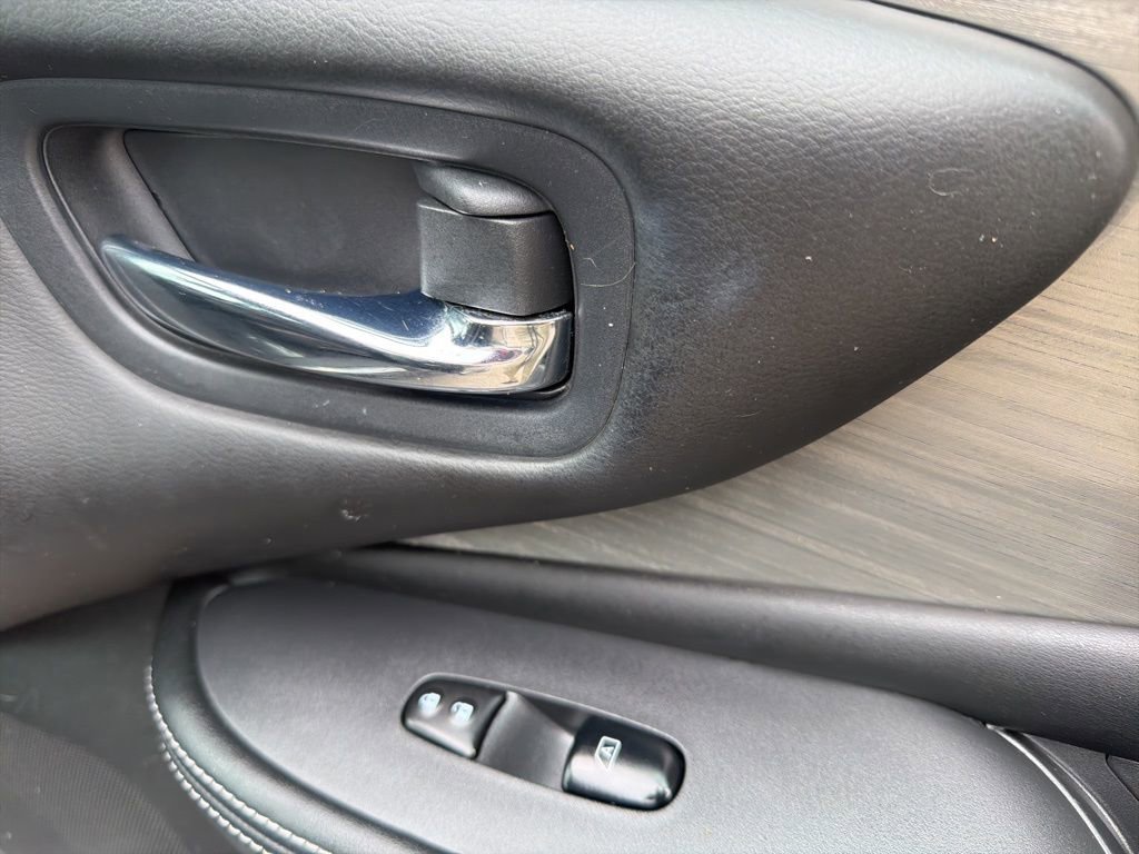 Used 2016 Nissan Murano SV image 31