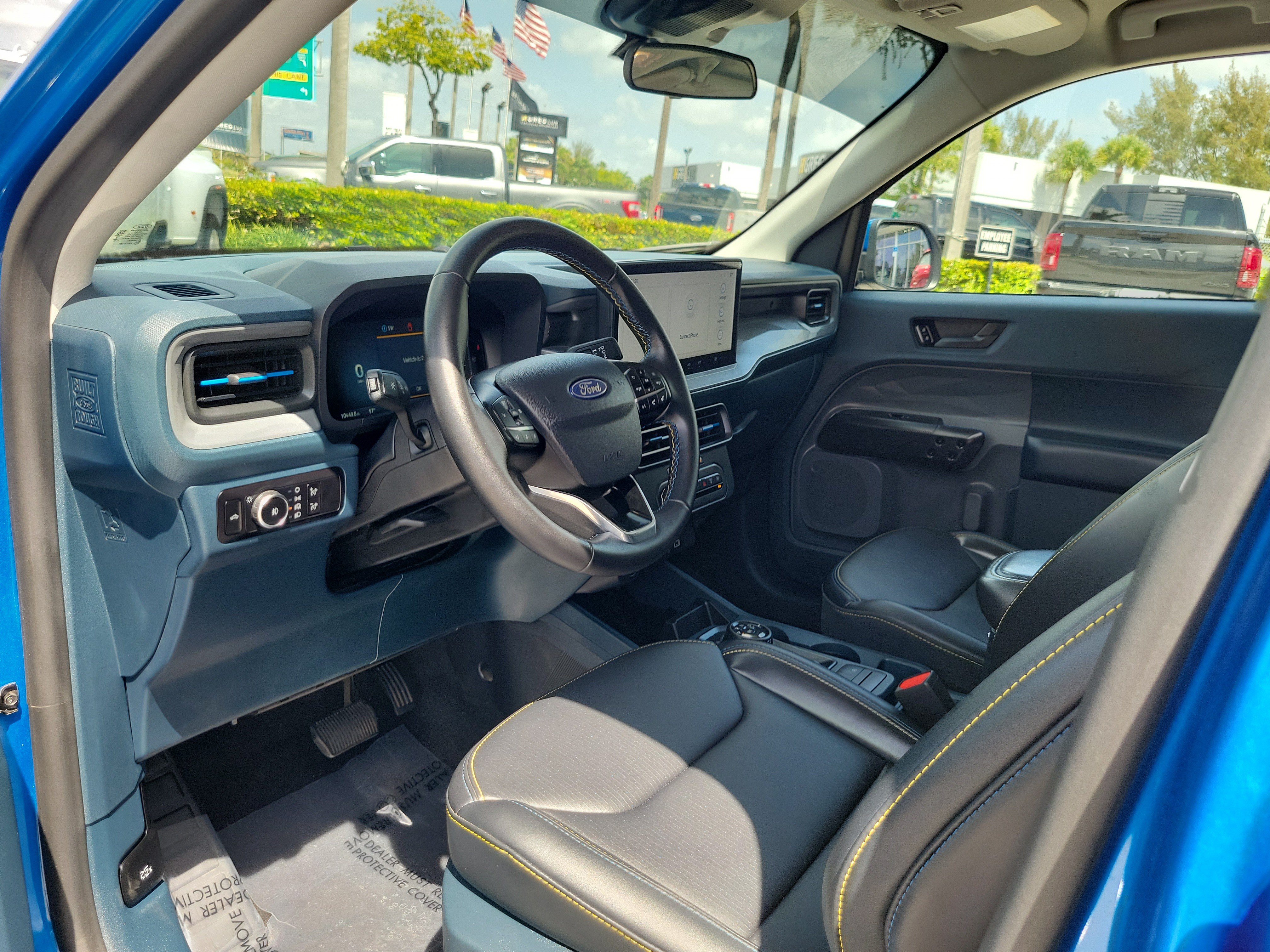 Used 2025 Ford Maverick Lobo AWD/4WD image 9