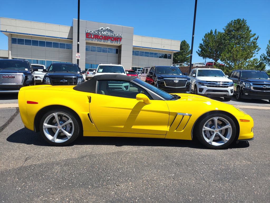 Used 2013 Chevrolet Corvette Grand Sport w/ 3LT Preferred Equipment Group RWD image 3