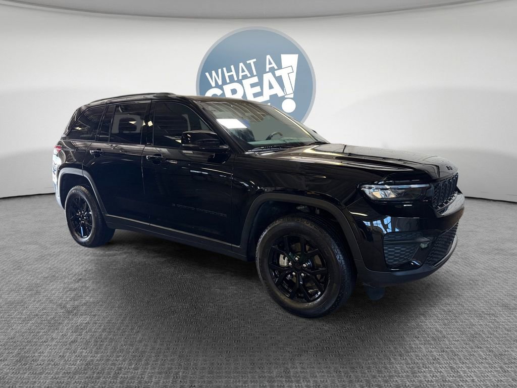 Used 2024 Jeep Grand Cherokee Altitude