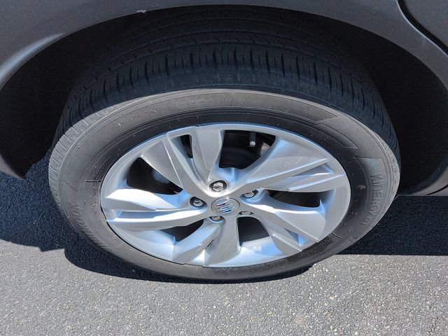 Used 2025 Buick Encore GX Preferred AWD/4WD image 9
