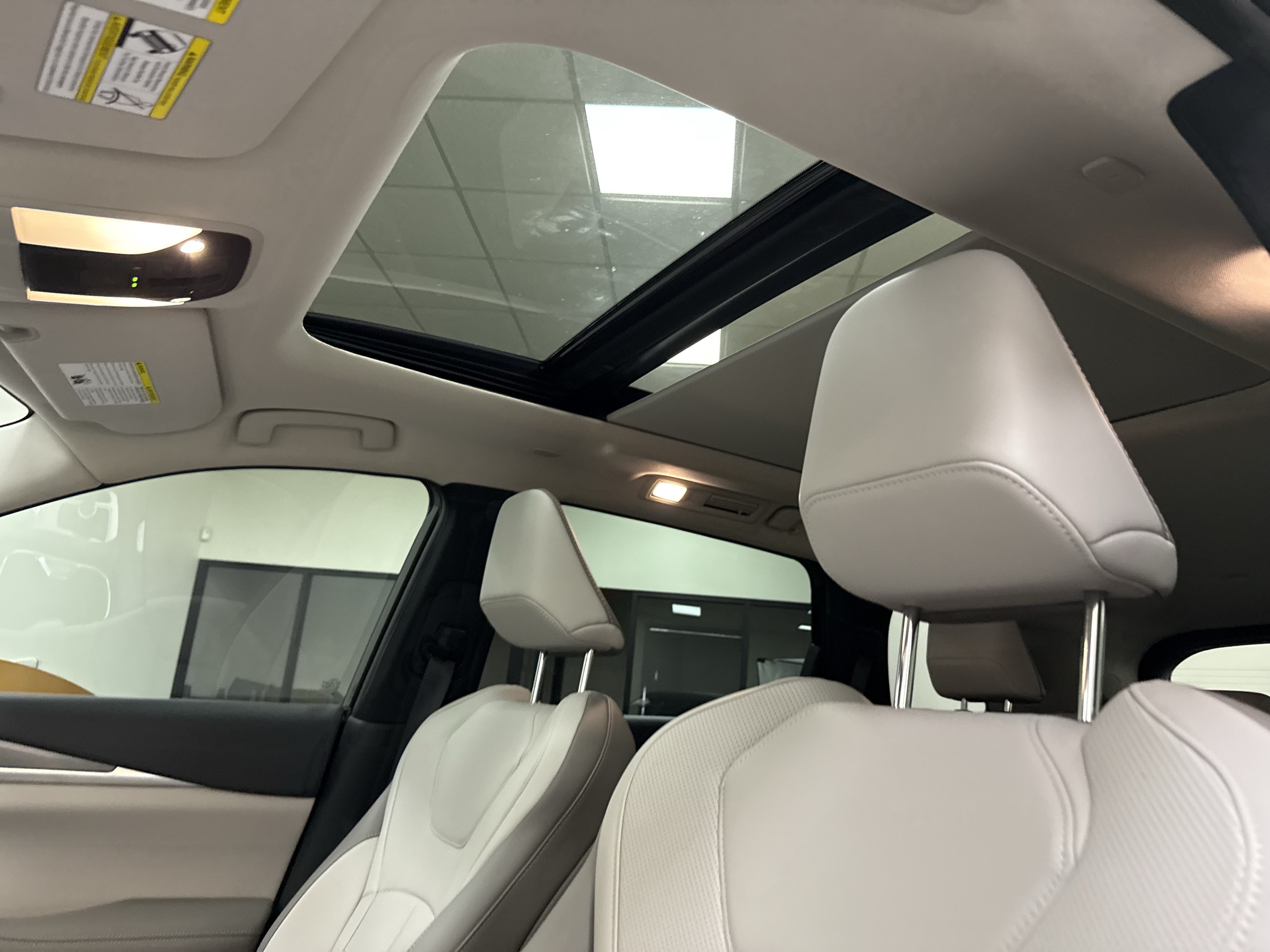 Certified 2027 INFINITI QX60 Luxe w/ Cargo Package FWD image 14
