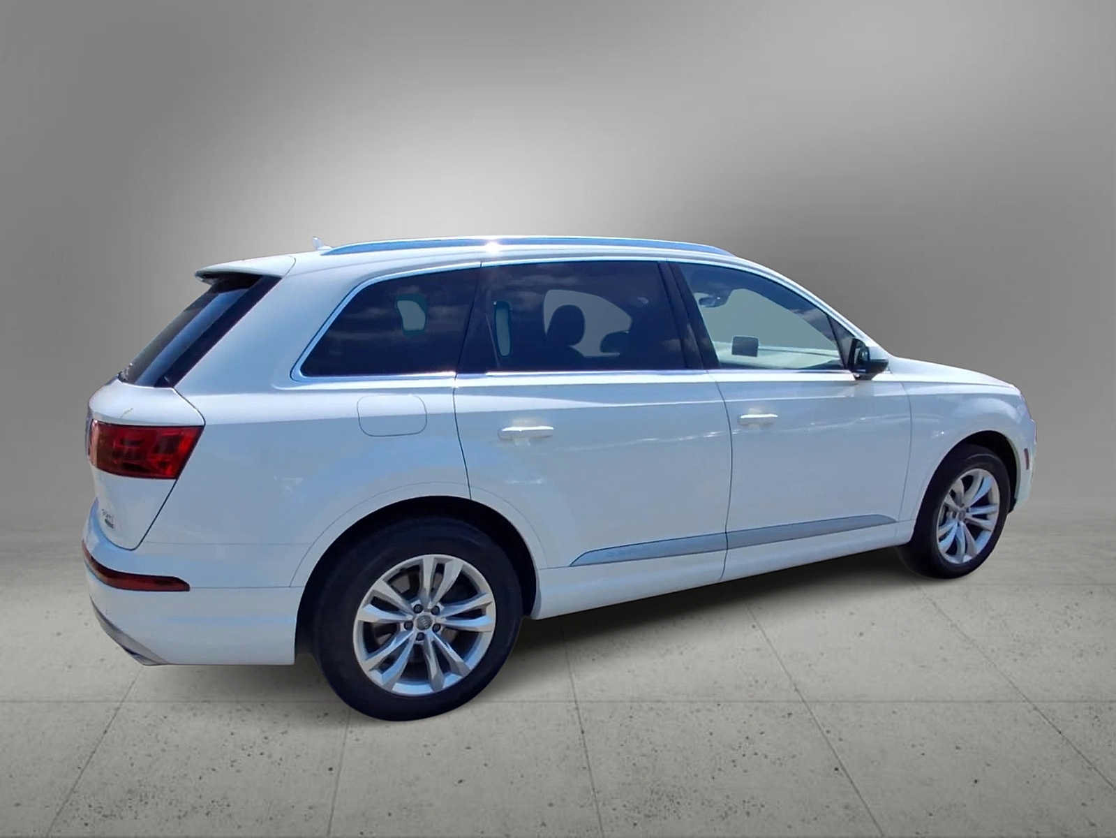 Used 2017 Audi Q7 3.0T Premium Plus AWD/4WD image 8