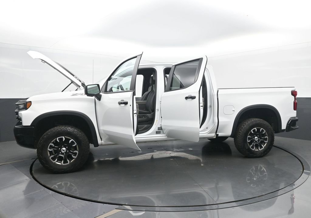 Used 2022 Chevrolet Silverado 1500 ZR2 w/ Technology Package image 55