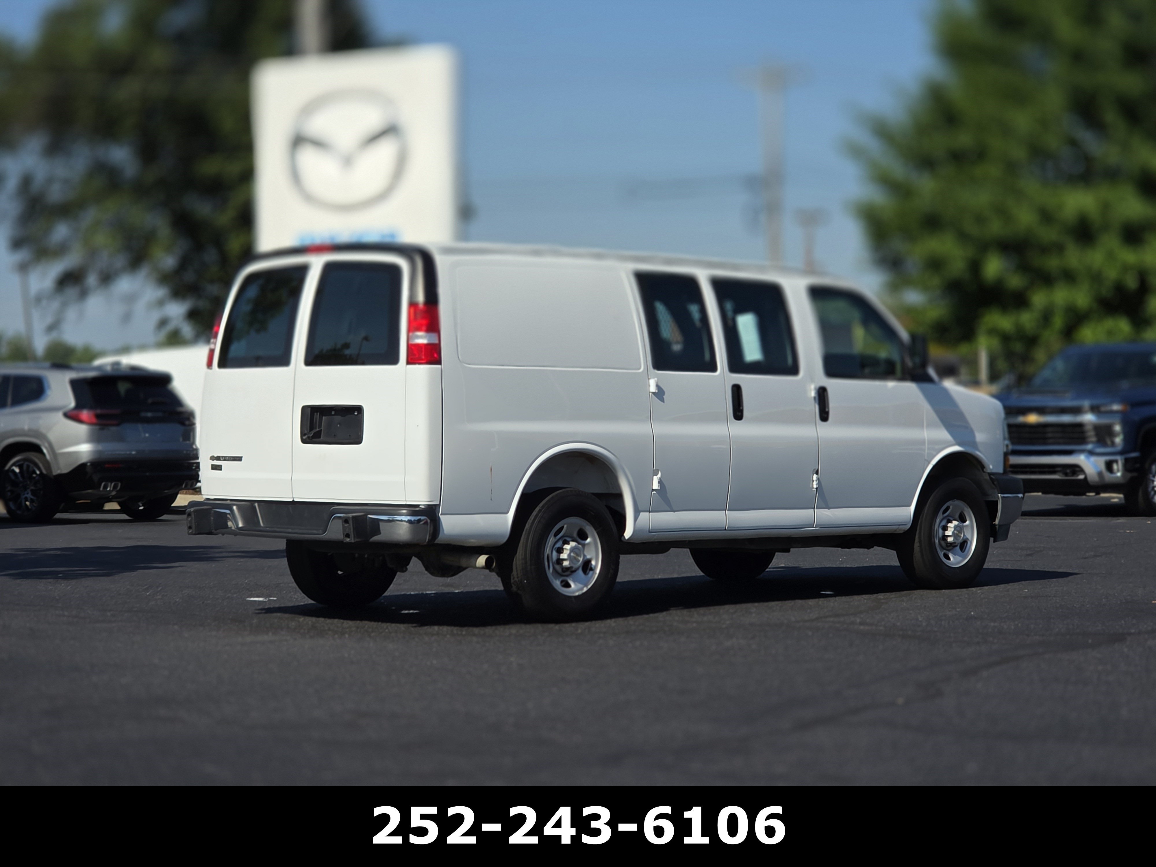 Used 2025 Chevrolet Express 2500 w/ Driver Convenience Package RWD image 7