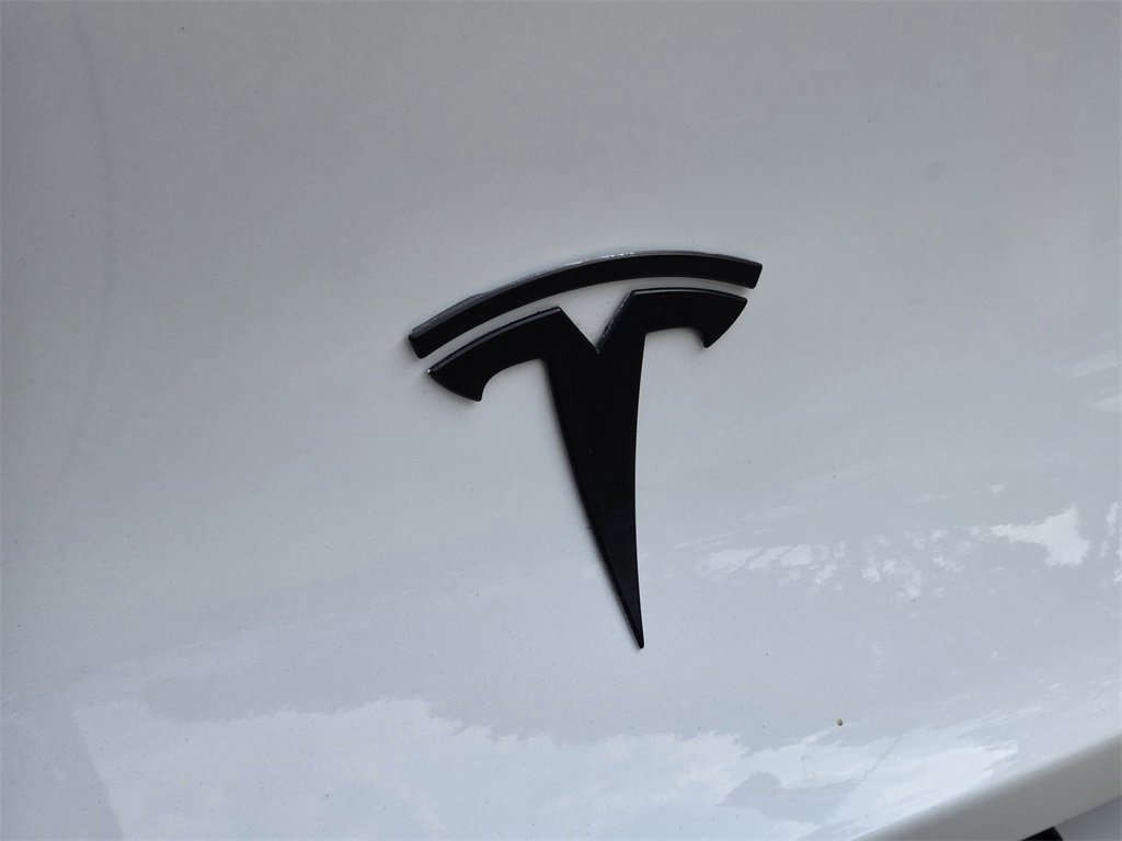 Used 2021 Tesla Model Y 2WD image 16