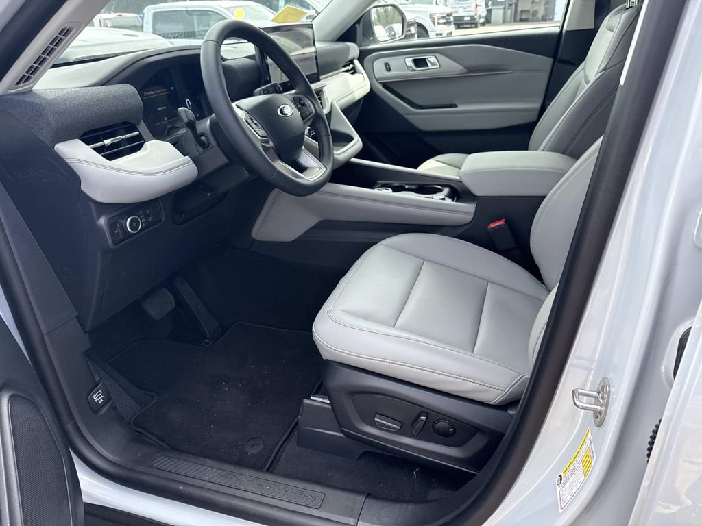 New 2026 Ford Explorer Active w/ Active Comfort Package AWD/4WD image 38