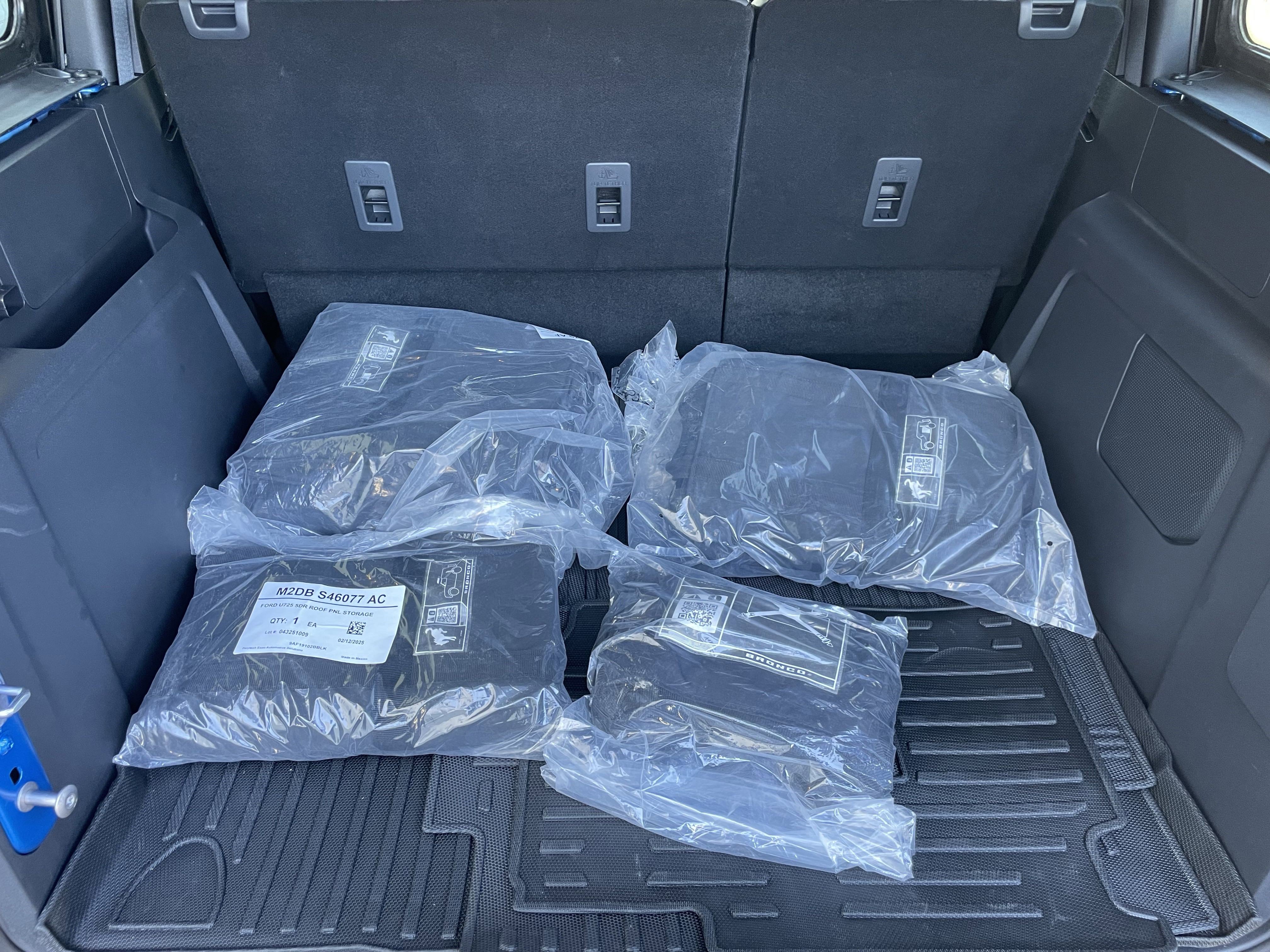 Used 2025 Ford Bronco Badlands image 34