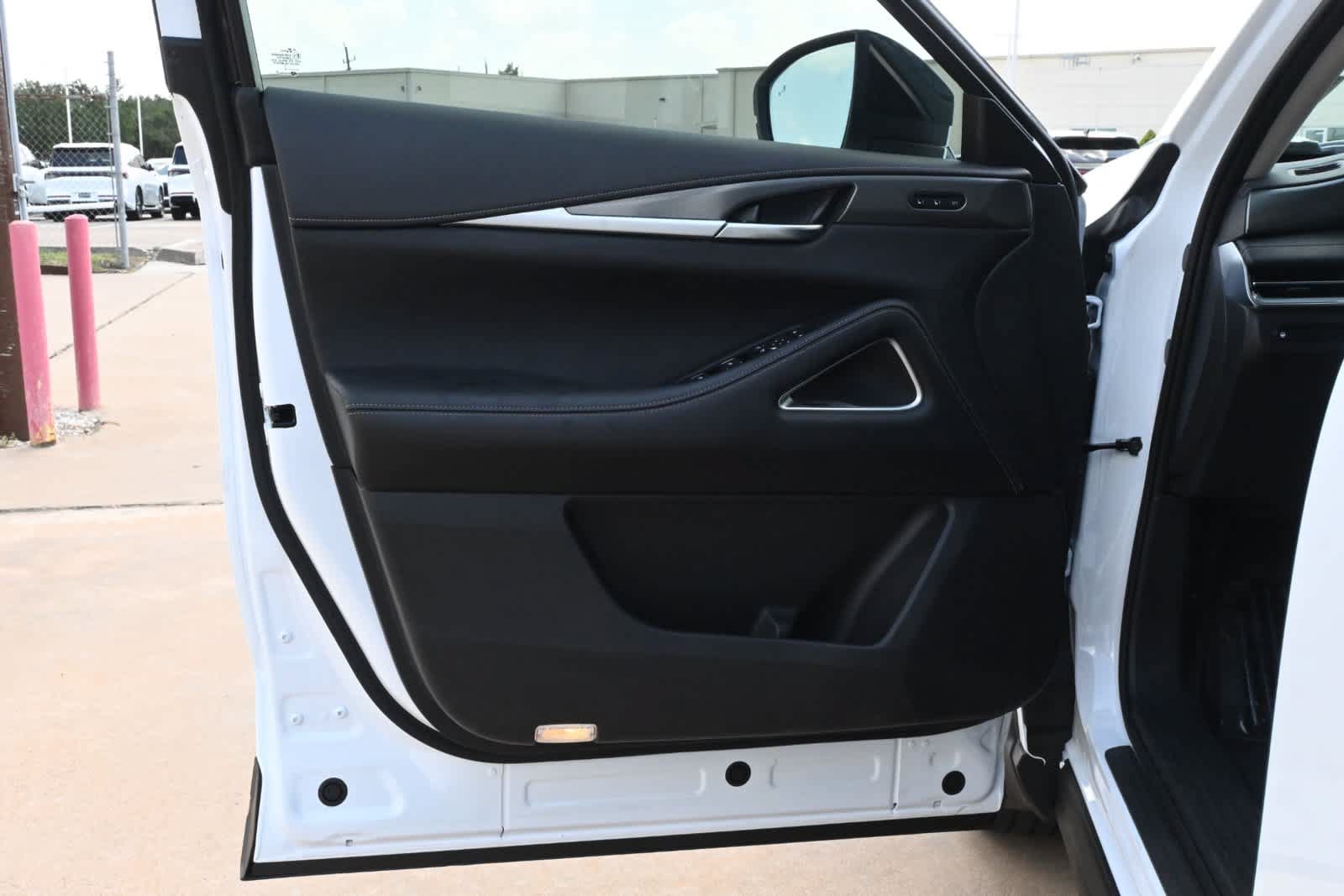 Certified 2026 INFINITI QX60 Luxe w/ Cargo Package FWD image 18