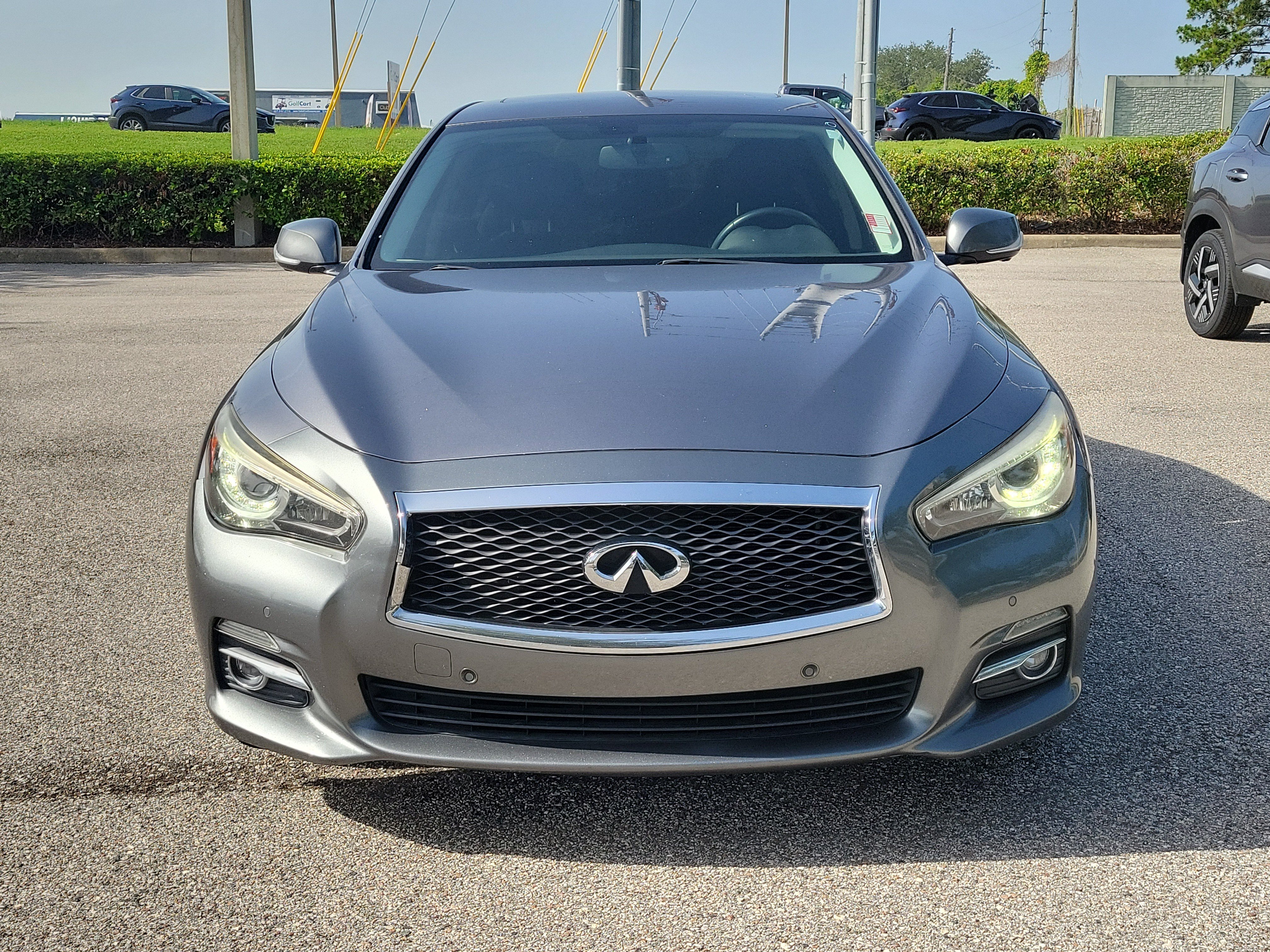 Used 2015 INFINITI Q50 Premium w/ Deluxe Touring Package RWD image 2